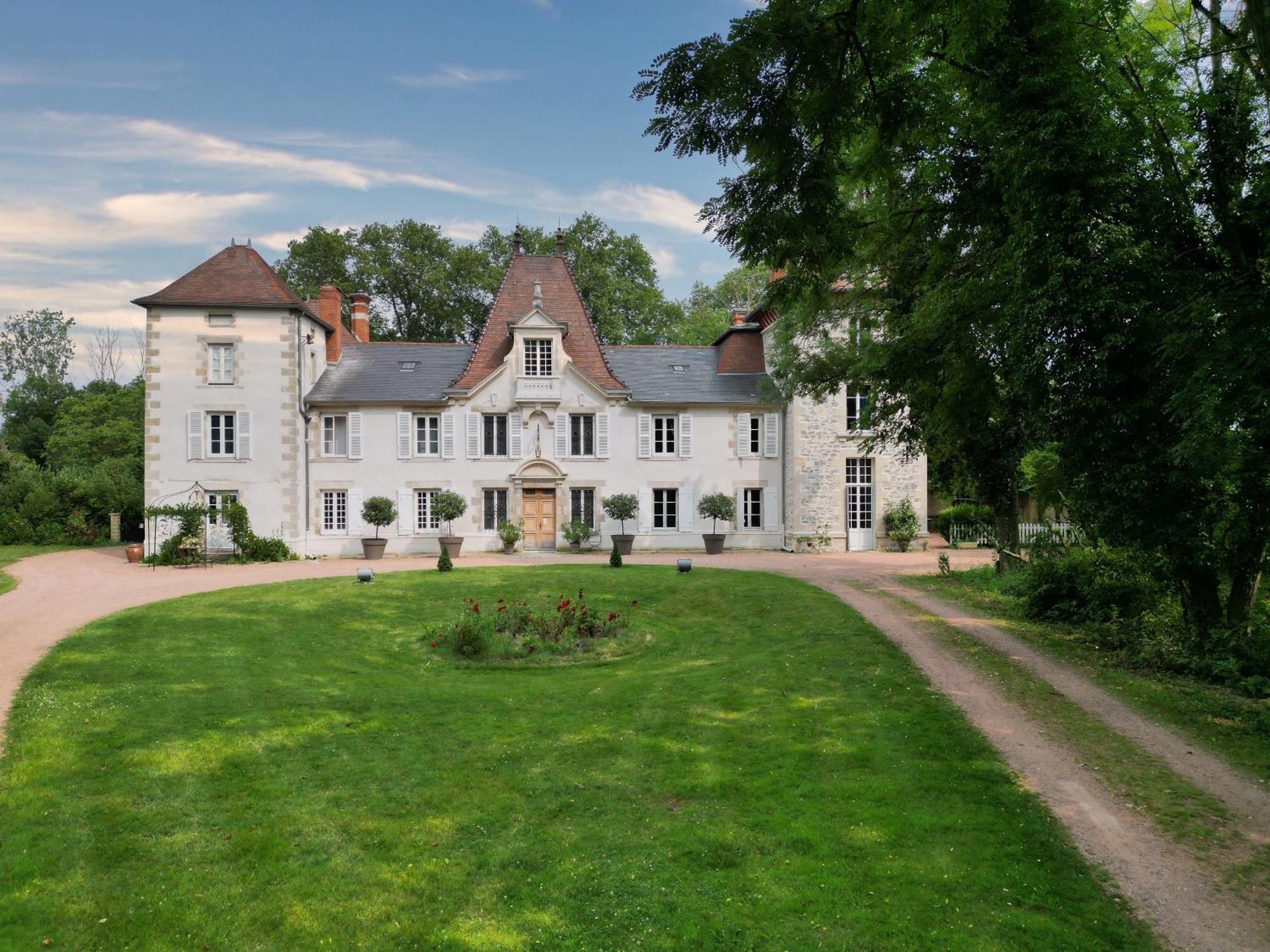Chateau Du Guerinet Saint-Priest-Bramefant Zewnętrze zdjęcie